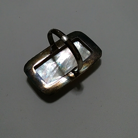 Mother of Pearl Ring - Picture 7 of 8